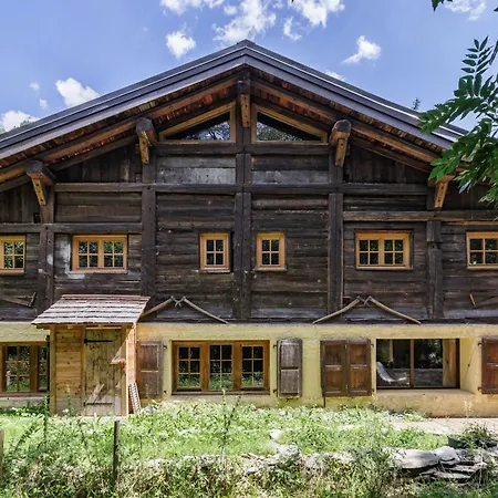 Lavancher - 400m2 Ferme 1803 Renovee Sauna Billard Alpesi faház *