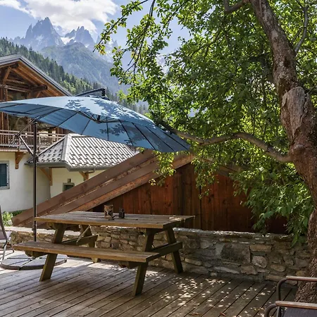Lavancher - 400m2 Ferme 1803 Renovee Sauna Billard Alpesi faház *