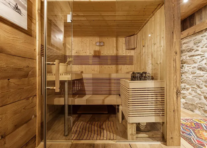 Chalet Lavancher - 400m2 Ferme 1803 Renovee Sauna Billard *